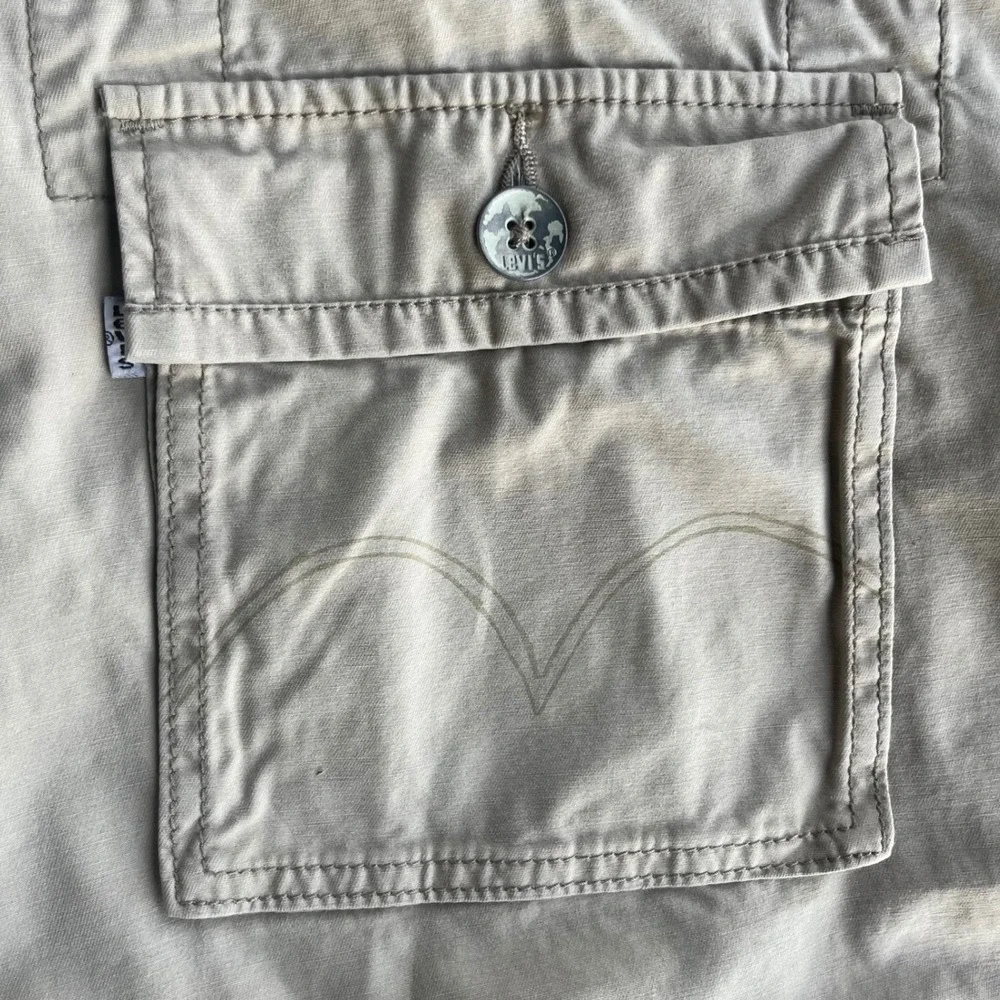 Levis Mens‎ Tan Khaki Cotton Cargo Shorts Size 42 Hiking Gorpcore Outdoor Work